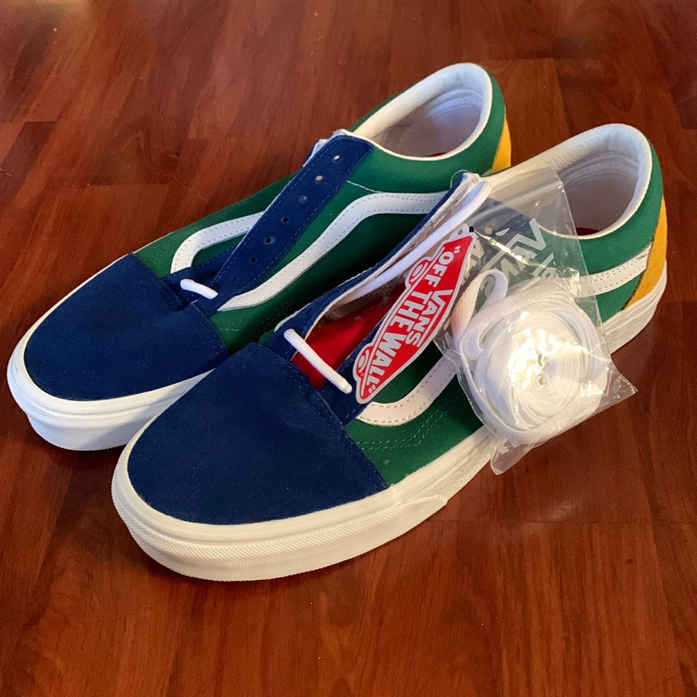 NWT Vans